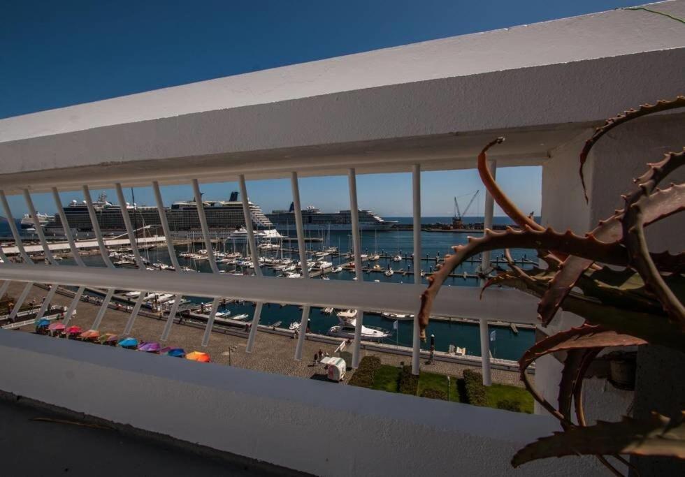 Guestready - Marina View Top Floor With Terrace Ponta Delgada (Sao Miguel) Ngoại thất bức ảnh